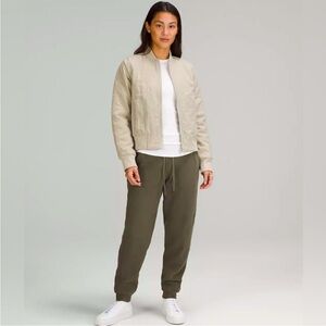 Lululemon Non-Stop Bomber Jacket (Reversible), size 6, Raw-Linen.